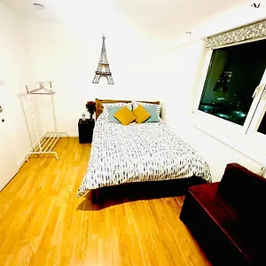 Homestay K Court , 18, London