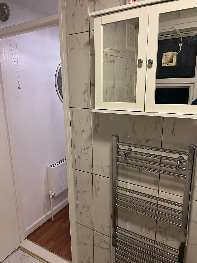 Accu Care Apartment London